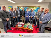 Cumprindo agenda capital federal, vereadores participaram de uma reunião com o senador Randolfe Rodrigues