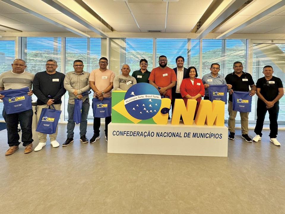 Vereadores de Laranjal do Jari cumprem agenda em Brasília e participam de uma reunião na CNM