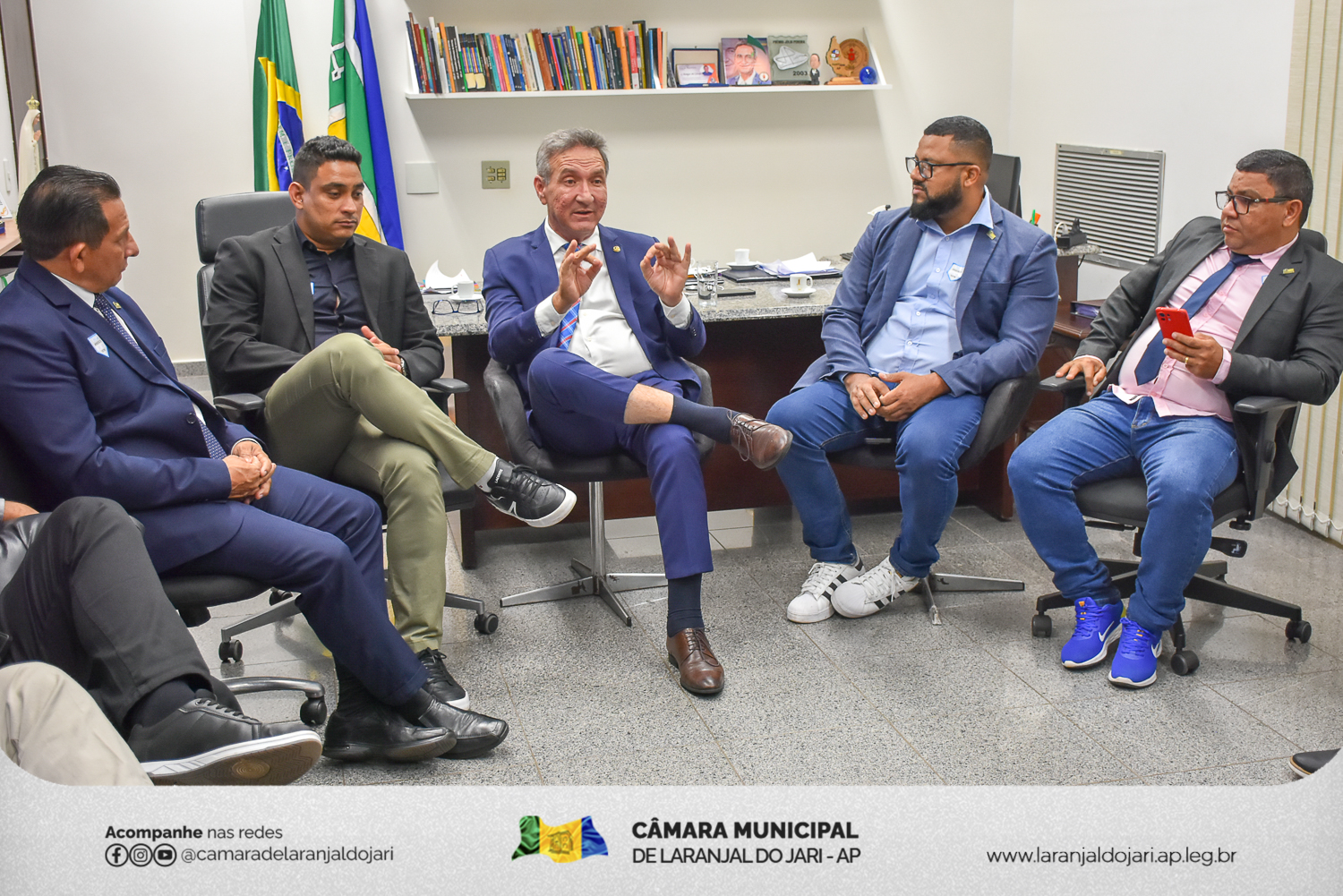 Vereadores se reunem com o senador Lucas Barreto para tratar das principais demandas do município