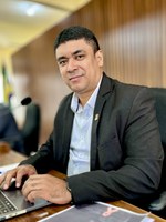 Denis Pelheca - 1° Secretário