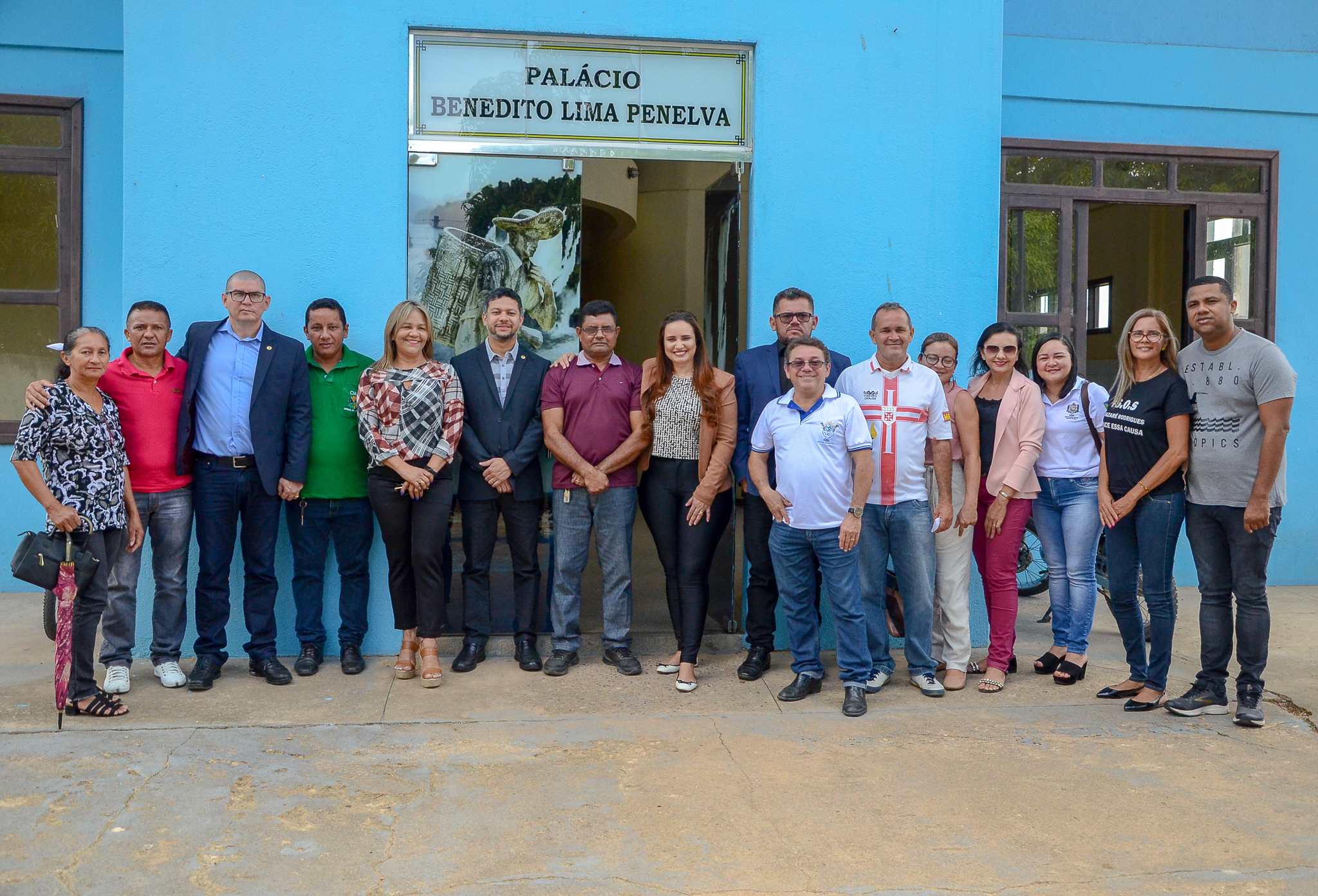 Vereadores, representantes dos poderes executivo e membros da sociedade civil organizada, estiveram reunidos com a comissão de Transporte e Obras Pública